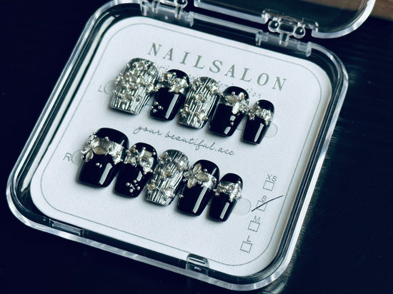 Black & White 3D Platinum Press-On Nails – 10-Piece Luxe Set