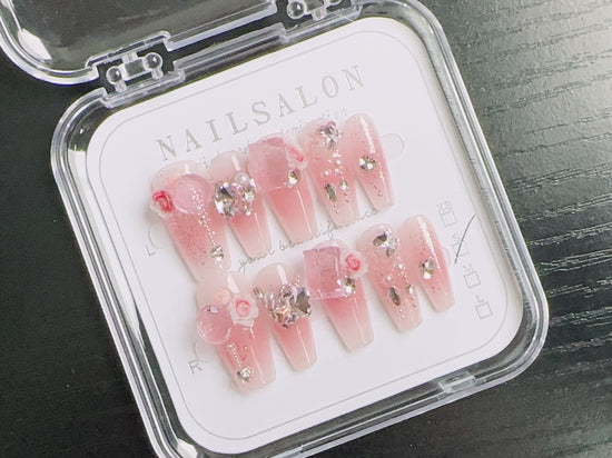 Pink Gem-Embedded Press-On Nails – 10-Piece Luxe Set
